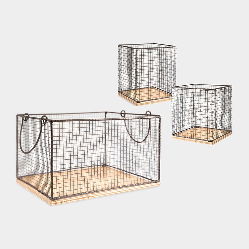 Farmhouse Chicken Wire & Wood Basket Set of 3<br>(Filler not included)