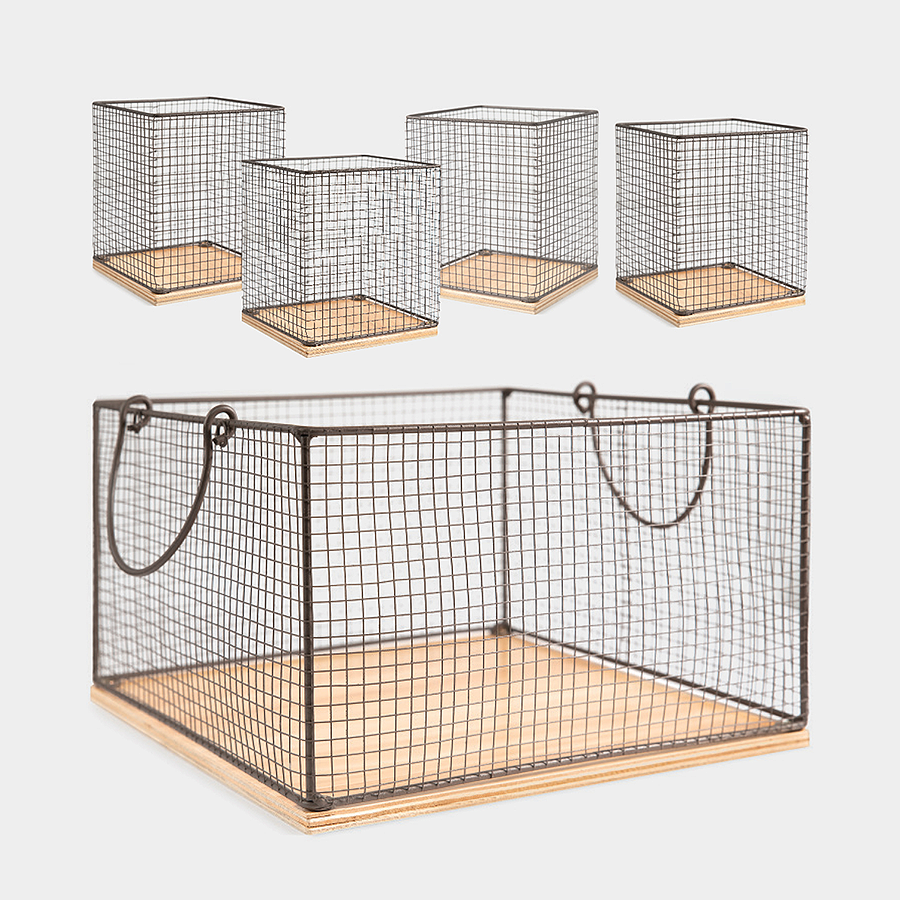 Farmhouse Chicken Wire & Wood Basket Set of 5<br>(Filler not included)